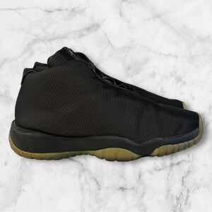 Kids Air Jordan Future 3M size 4Y